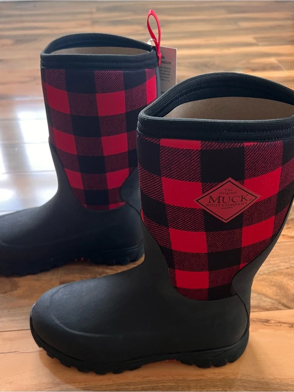Muck Rugged II Buffalo Plaid Waterproof Outdoor Boots Youth 5 Womens 7 NIB